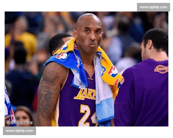 保罗亲述 20 年遗憾:与科比的交易夜密谈,成 NBA 未解谜 保罗亲述 20 年遗憾:与科比的交易夜密谈,成 NBA 未解谜