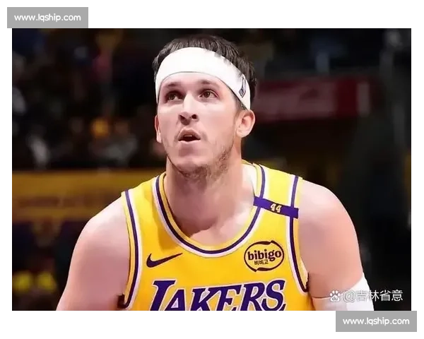 双核缺席夜,里夫斯 51 分扛湖人大旗 双核缺席夜,里夫斯 51 分扛湖人大旗