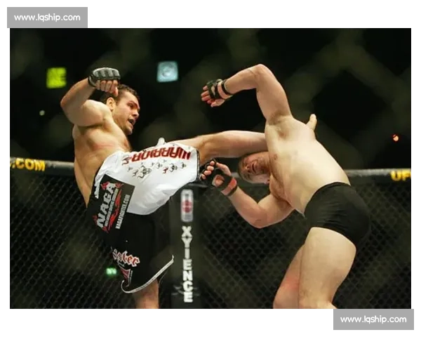 科米尔对阵丹叔的宿命对决回顾巅峰硬汉的力量与荣耀在八角笼上书写历史